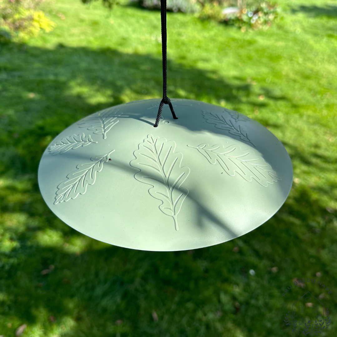 Fuglefoderautomat med tag, til peanuts