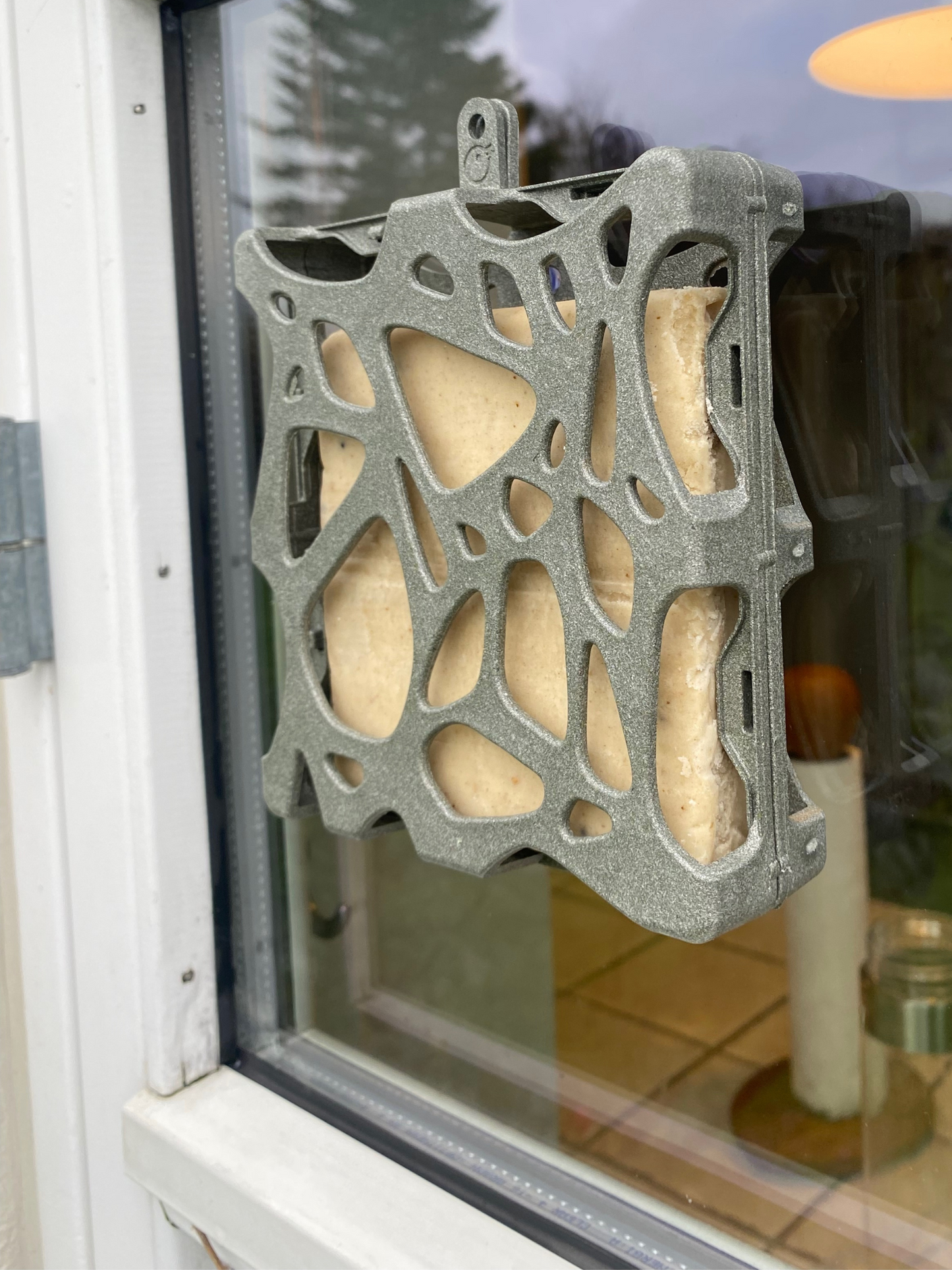 Foderautomat til vinduet.