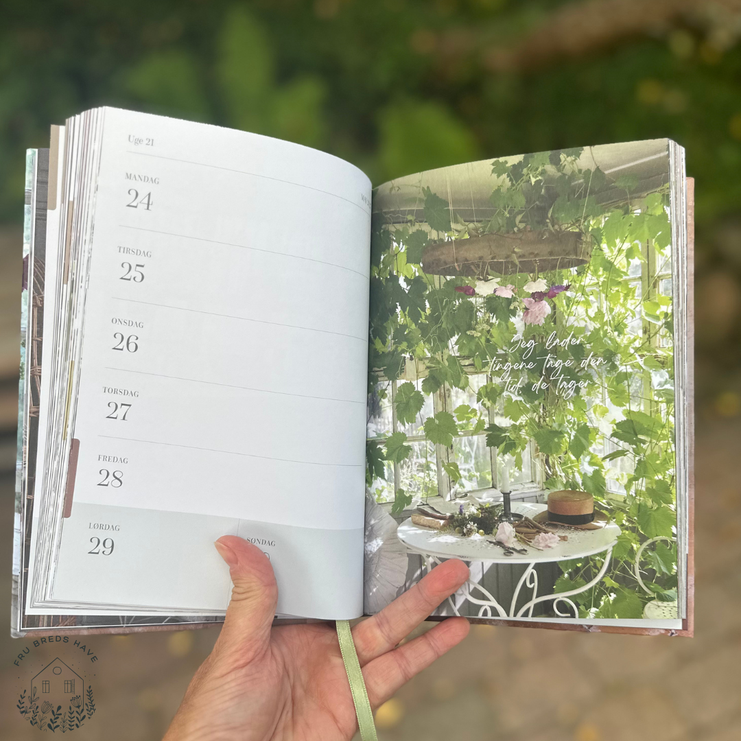 Jeanne d'Arc Living Kalender 2027